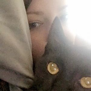 Meet your Posher, Leslie